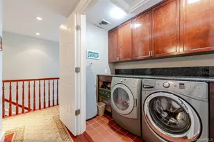 450 W Bay Dr, Long Beach, NY 11561 - Photo 11