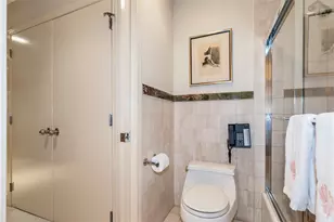 1 Portico Ct, Great Neck, NY 11021 - Photo 29