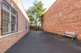 1 Portico Ct, Great Neck, NY 11021 - Photo 33