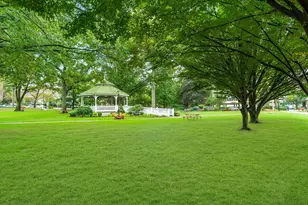 1 Portico Ct, Great Neck, NY 11021 - Photo 41