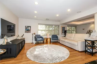 1 Portico Court #200, Great Neck, NY 11021 - Photo 7