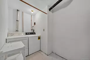 98 Wildwood Cir, Bloomingburg, NY 12721 - Photo 37