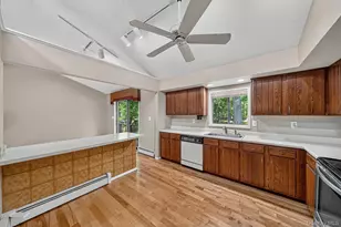 98 Wildwood Cir, Bloomingburg, NY 12721 - Photo 19