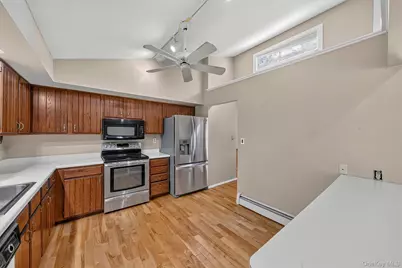 98 Wildwood Circle, Bloomingburg, NY 12721 - Photo 17