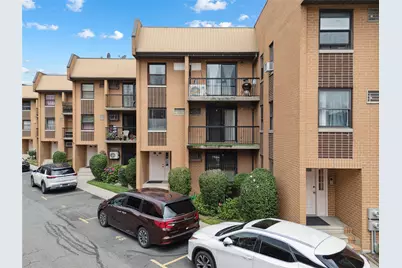 75-22 Parsons Boulevard #D2, Fresh Meadows, NY 11366 - Photo 1