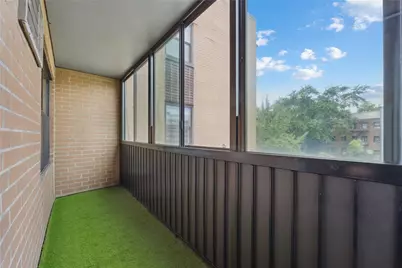 75-22 Parsons Boulevard #D2, Fresh Meadows, NY 11366 - Photo 15