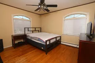 148 Spruce St, Lindenhurst, NY 11757 - Photo 11