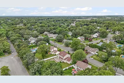 30 Ashford Drive, Bohemia, NY 11716 - Photo 13