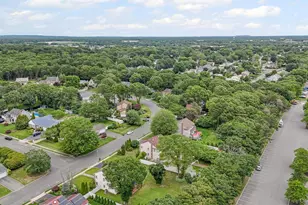 30 Ashford Dr, Bohemia, NY 11716 - Photo 11