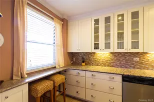 162-41 Powells Cove Blvd, Whitestone, NY 11357 - Photo 13