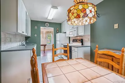 914 Fenway Road, Saint James, NY 11780 - Photo 17