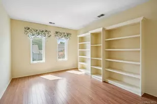 914 Fenway Rd, Saint James, NY 11780 - Photo 19