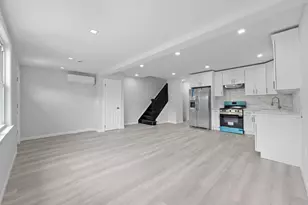 194-32 113th Rd, Hollis, NY 11412 - Photo 3