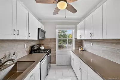 17 Fieldstone Drive #148, Hartsdale, NY 10530 - Photo 9