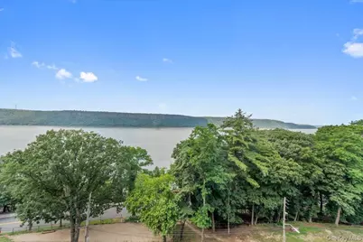 1020 Warburton Avenue #9C, Yonkers, NY 10701 - Photo 23