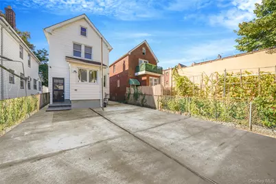 6915 Loubet, Forest Hills, NY 11375 - Photo 31