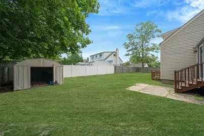 281 Carlls Path, Deer Park, NY 11729 - Photo 29