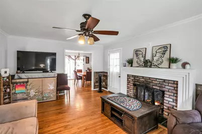 11 Grove Avenue, Saint James, NY 11780 - Photo 5