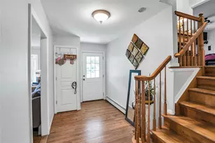 11 Grove Ave, Saint James, NY 11780 - Photo 3