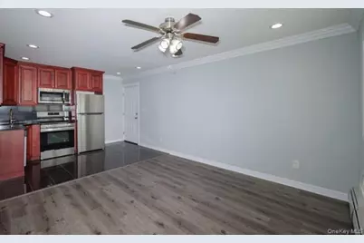 118 Carleton Avenue #7A, Islip Terrace, NY 11752 - Photo 3