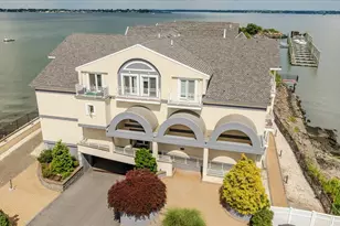 600 Clarence Ave, Bronx, NY 10465 - Photo 3