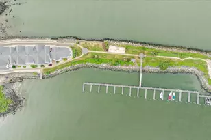 600 Clarence Ave, Bronx, NY 10465 - Photo 33