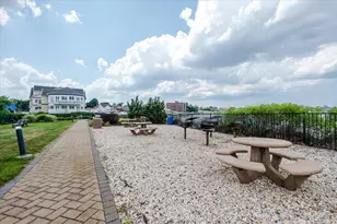 600 Clarence Ave, Bronx, NY 10465 - Photo 23