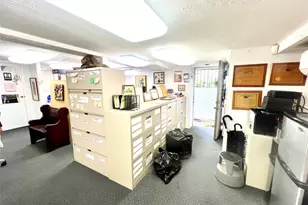 11 Pearl St, Woodmere, NY 11581 - Photo 13