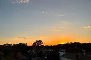 1015 Old Post Rd, Mamaroneck, NY 10543 - Photo 11