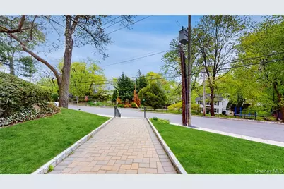 1015 Old Post Road #3N, Mamaroneck, NY 10543 - Photo 39