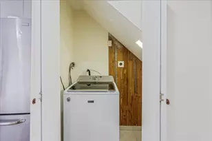 53-26 61st St, Maspeth, NY 11378 - Photo 15