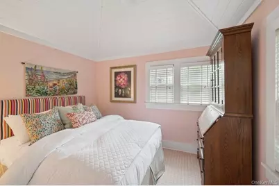 163 Halsey Street, Southampton, NY 11968 - Photo 17