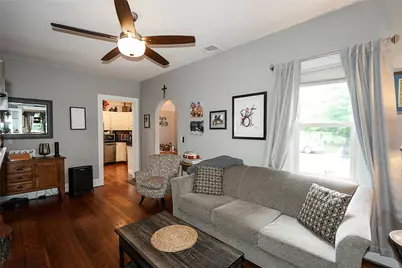 8 Dumond Place, Glen Head, NY 11545 - Photo 7