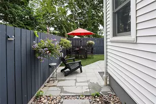 8 Dumond Pl, Glen Head, NY 11545 - Photo 21