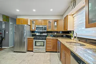 95 Foster Ave, Valley Stream, NY 11580 - Photo 15