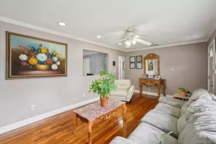 17 Maplewood Blvd, Suffern, NY 10901 - Photo 9