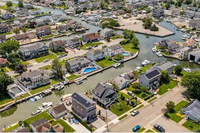 10 Garfield Place, Massapequa, NY 11758 - Photo 31