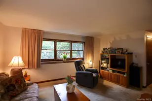 21 Edgebrook Ln, Airmont, NY 10952 - Photo 21