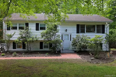 21 Edgebrook Lane, Airmont, NY 10952 - Photo 1