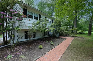 21 Edgebrook Ln, Airmont, NY 10952 - Photo 37