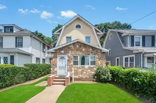 111-19 212th St, Queens Village, NY 11429 - Photo 3