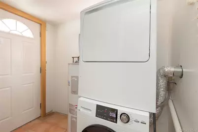 104 Tier Street, Bronx, NY 10464 - Photo 7