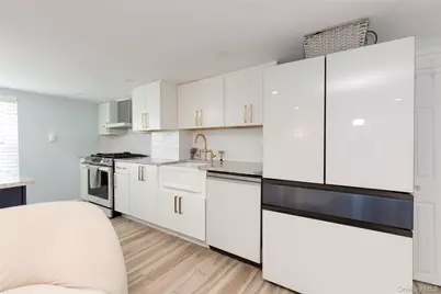 104 Tier Street, Bronx, NY 10464 - Photo 13