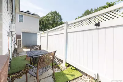 104 Tier Street, Bronx, NY 10464 - Photo 5