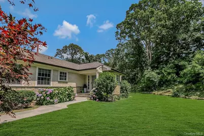 47 Sherwood Gate, Oyster Bay, NY 11771 - Photo 35