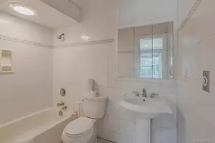 47 Sherwood Gate, Oyster Bay, NY 11771 - Photo 21