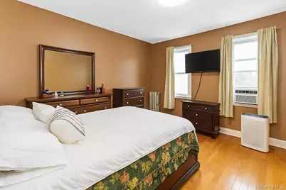 25-57 McIntosh Street, East Elmhurst, NY 11369 - Photo 11