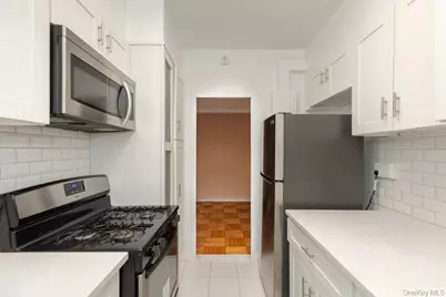 1970 E Tremont Avenue #1C, Bronx, NY 10462 - Photo 11