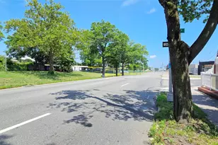 138-34 247th St, Rosedale, NY 11422 - Photo 11