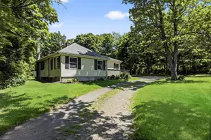 11 Tribune Ln, Red Hook, NY 12571 - Photo 3